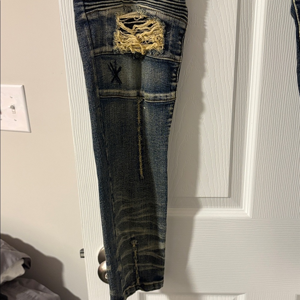 Reason Men's Distressed Blue Denim Jeans - Picture 6 of 9